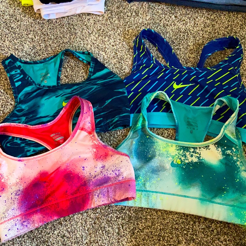 Bundling these 4 Nike sports bras